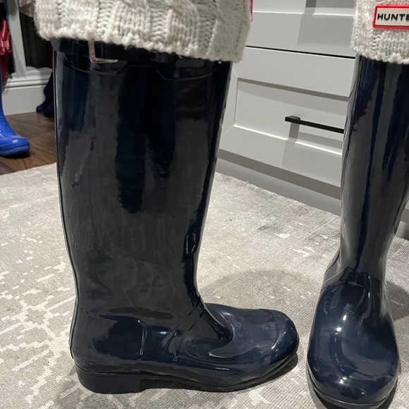 Womens Original High Gloss Waterproof Hunter Boot w/ boot cuff - Picture 3 of 5